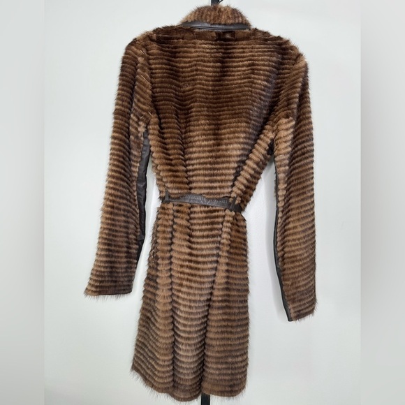 Biscote Mink Coat 🌟 - Picture 2 of 6